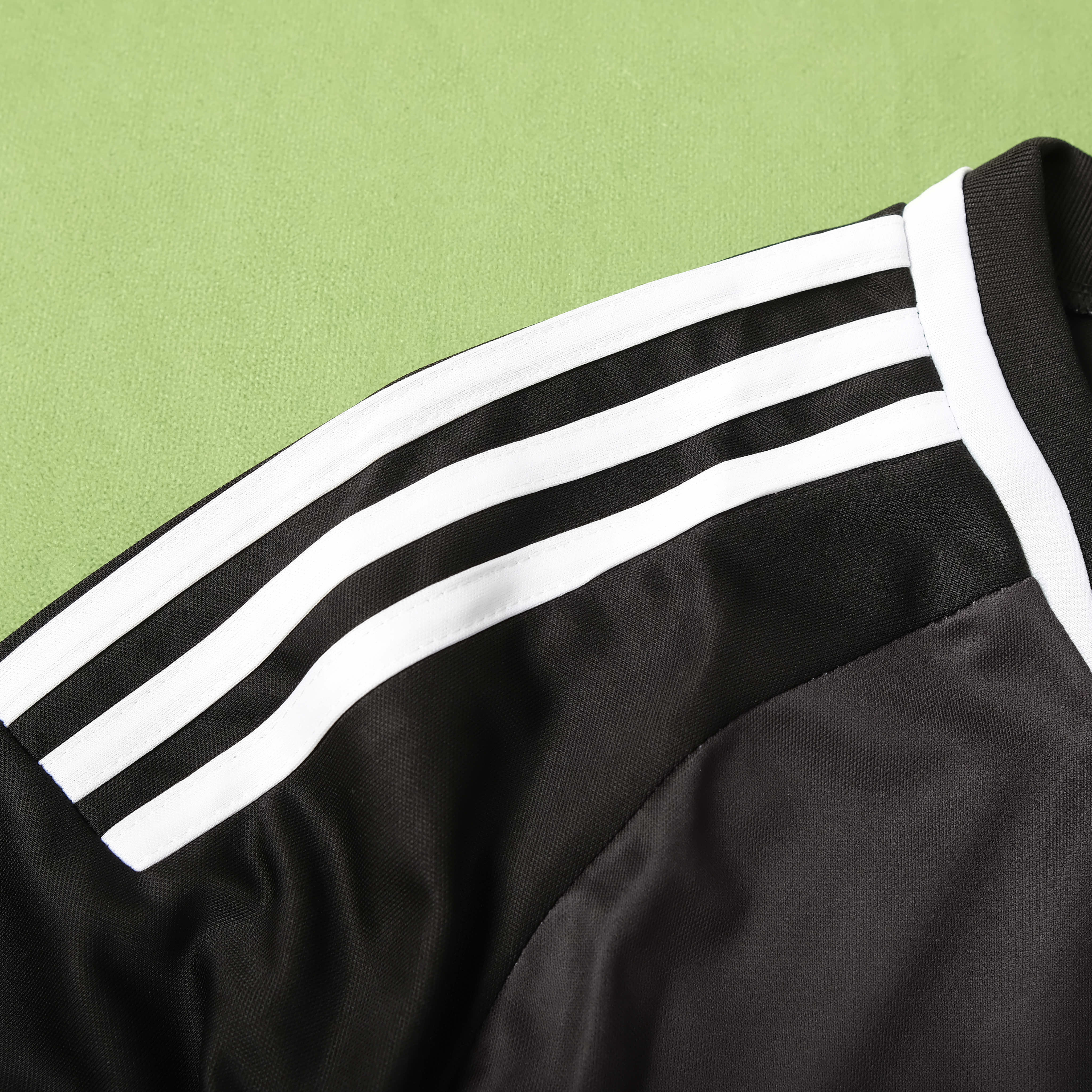 23/24 SL Benfica Away Jersey