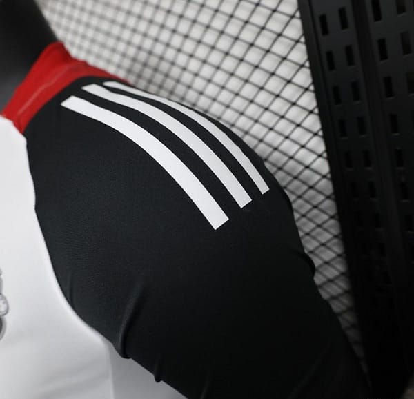 Player Version 24/25 Manchester United White Pre-Match Jersey